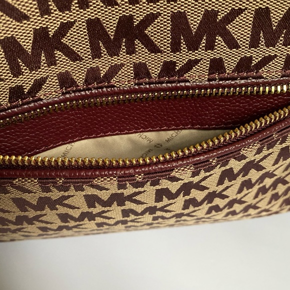 ‼️SALE‼️ Michael Kors Fallon Large Shoulder Bag - Picture 7 of 8